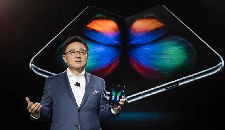 رئيس سامسونج يعترف بفشل جهاز Galaxy Fold