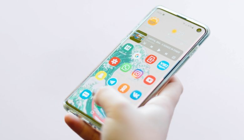 استكشاف عالم التطبيقات: أفضل تطبيقات KaiOS لتعزيز تجربة الهاتف الذكي بأسعار منخفضة