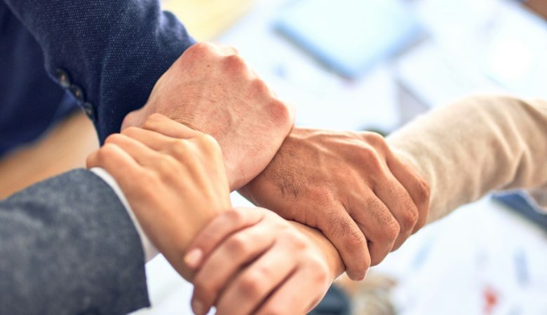 أنجح قرارات قامت بها شركات عالمية: دروس من النجاح