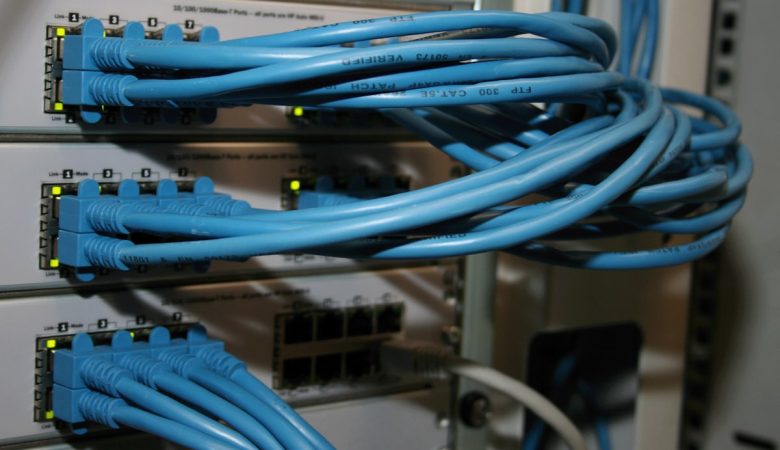 DHCP: البروتوكول الديناميكي لتكوين المضيف