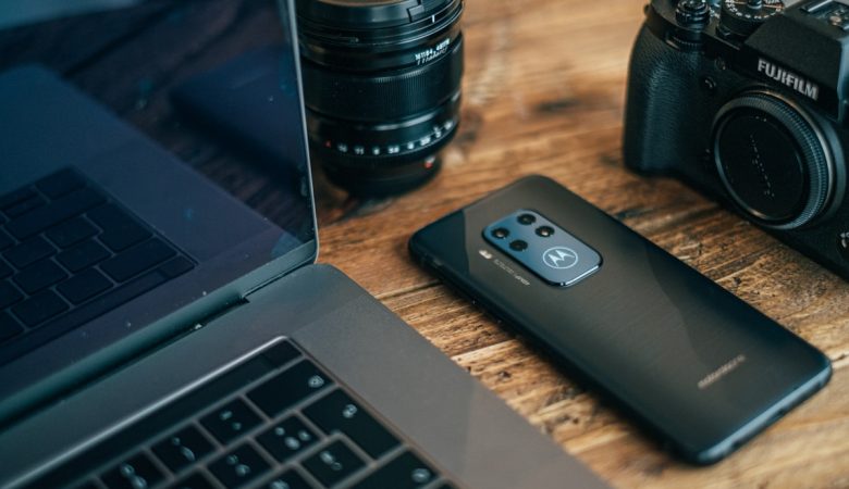 تسريبات جديدة حول هاتف “Motorola Razr Plus” القابل للطي