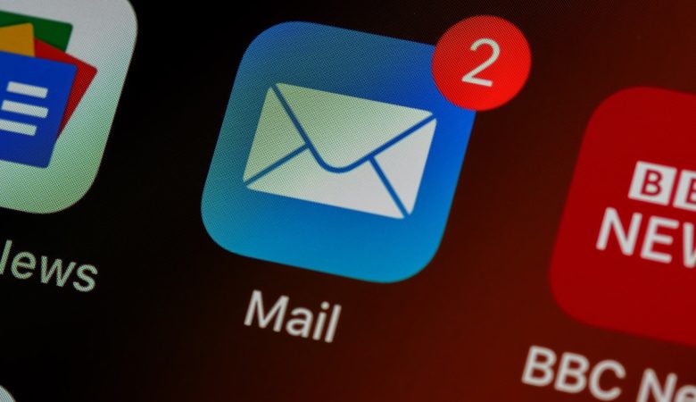 تحذير من موجة جديدة من عمليات الاحتيال عبر الرسائل النصية (Smishing)