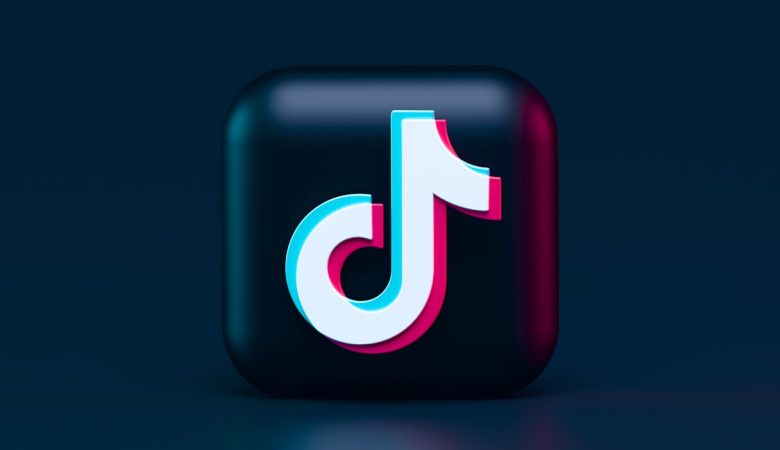 إغلاق “تيك توك نوتس” وتحويل المستخدمين إلى “Lemon8”